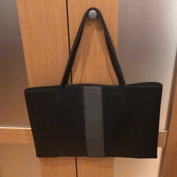 Vince Camuto Handbags - ✔️ Donated Vince Camuto Pebbled Vegan Leather Luck Tote Bag (discount)